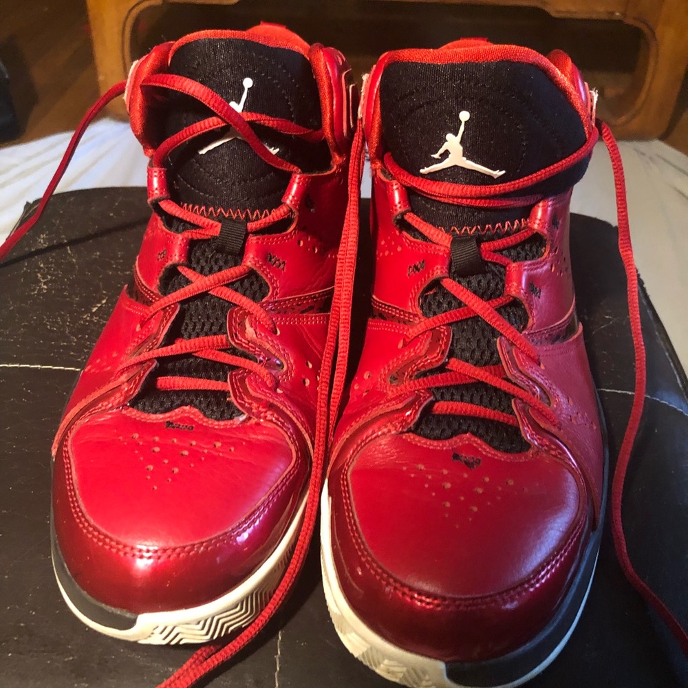 Men’s size 11 Jordan Phase 23 Hoops 2